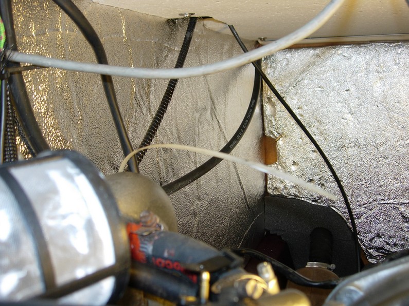 [Immagine: 201332223345_insonorizzazione sx.jpg]